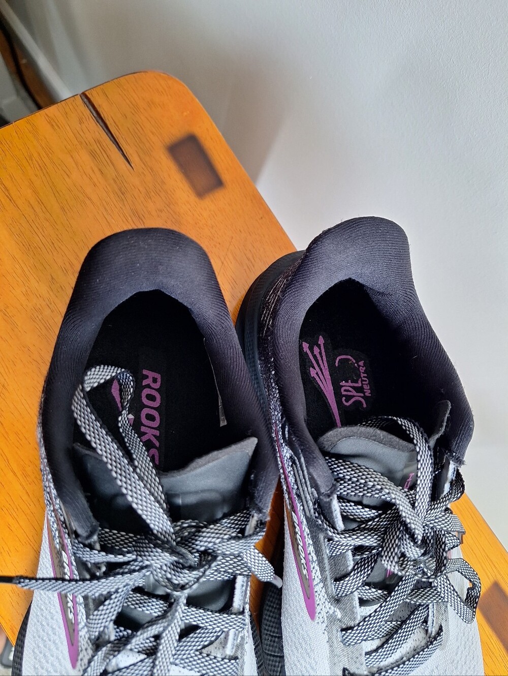 Brooks Women's Launch 10 Neutral Running Size 8B - Picture 6 of 12